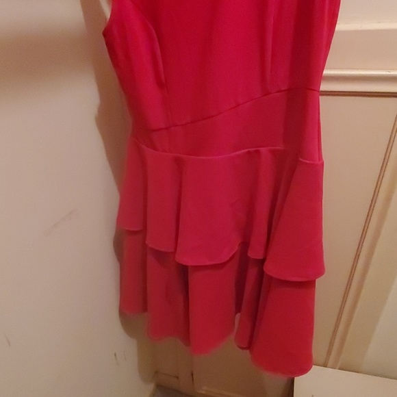 Red cocktail dress - Picture 4 of 4